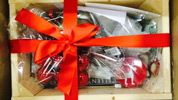 HPS kerstkratten cadeauverpakking houten kistjes in folie met strik Knorr
